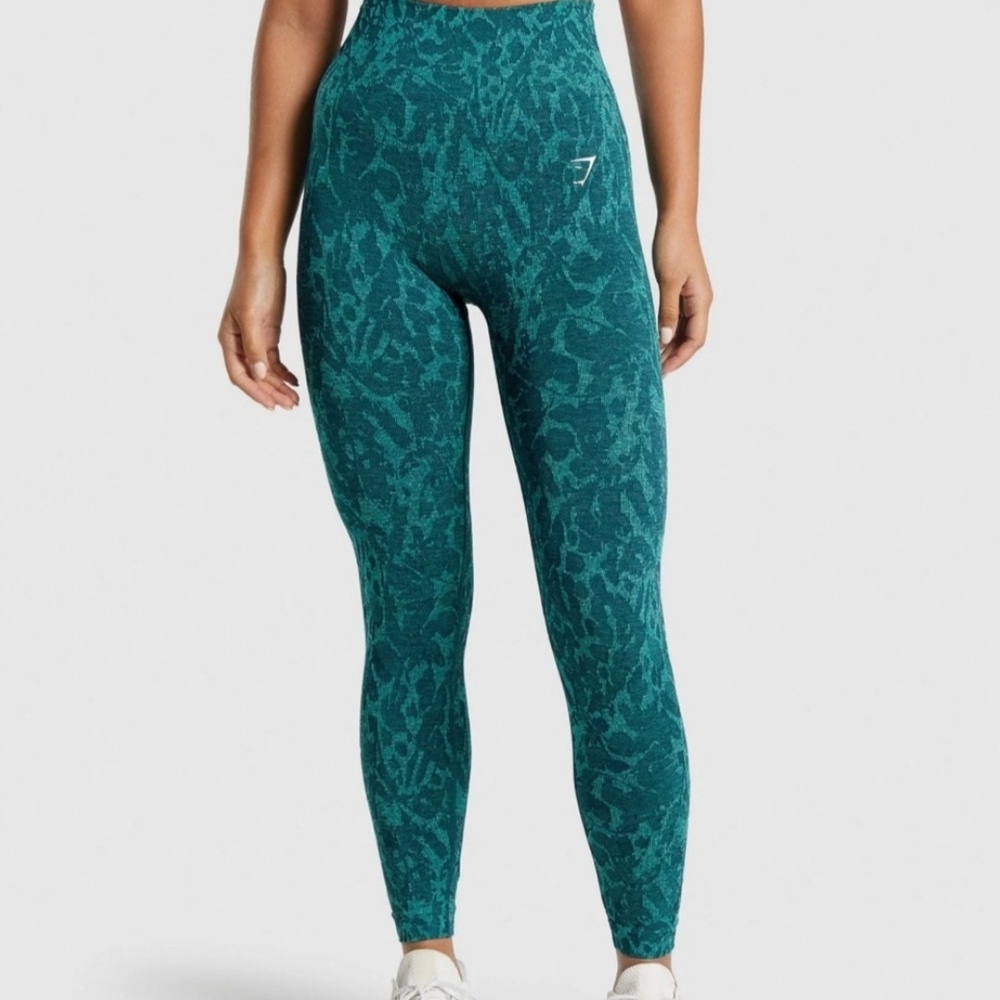 Gymshark Adapt Animal Seamless Leggings AND Sports Bra Set